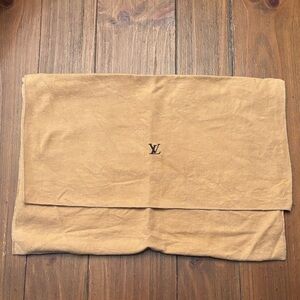18 x 12 in Louis Vuitton Beige Dust Cover